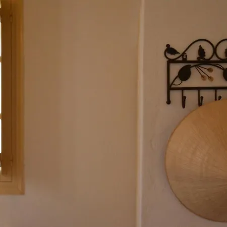Thalassophile Eco House Дом отдыха Plaka (Milos)