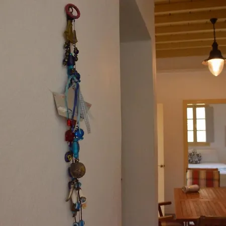 Thalassophile Eco House Plaka (Milos)